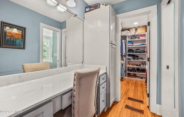 864 Ribaut Road, Beaufort, SC 29902
