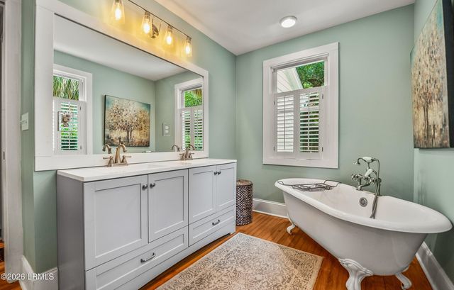 864 Ribaut Road, Beaufort, SC 29902