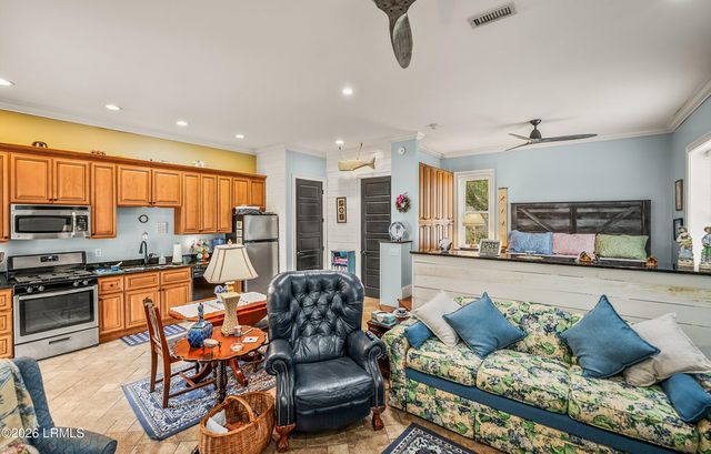 864 Ribaut Road, Beaufort, SC 29902