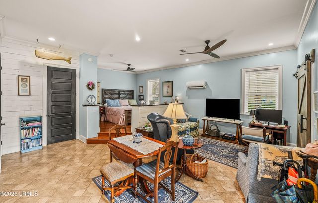 864 Ribaut Road, Beaufort, SC 29902
