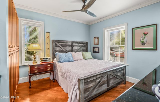 864 Ribaut Road, Beaufort, SC 29902