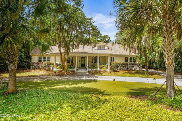 864 Ribaut Road, Beaufort, SC 29902