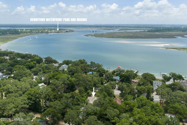 864 Ribaut Road, Beaufort, SC 29902