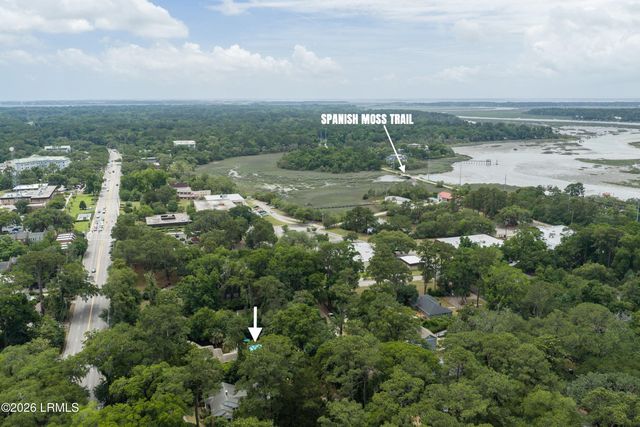 864 Ribaut Road, Beaufort, SC 29902