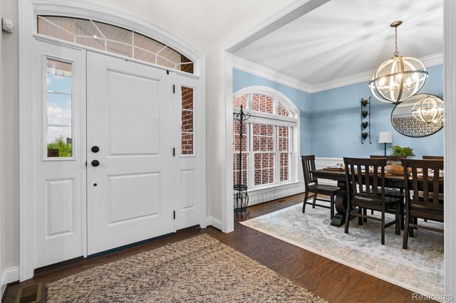 24288 Nepavine Drive, Novi, MI 48374