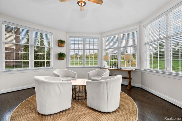 24288 Nepavine Drive, Novi, MI 48374