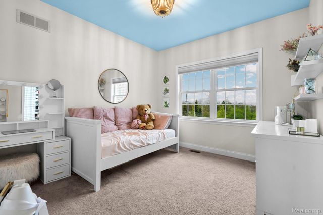 24288 Nepavine Drive, Novi, MI 48374