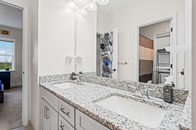 24288 Nepavine Drive, Novi, MI 48374