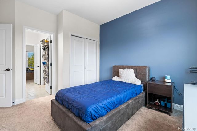 24288 Nepavine Drive, Novi, MI 48374