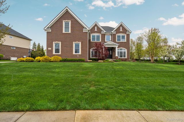 24288 Nepavine Drive, Novi, MI 48374