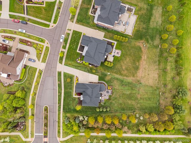 24288 Nepavine Drive, Novi, MI 48374