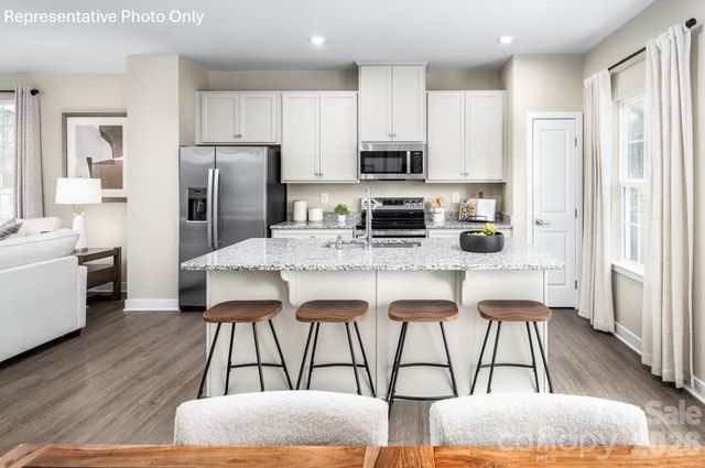 7335 Marino Court, Charlotte, NC 28212