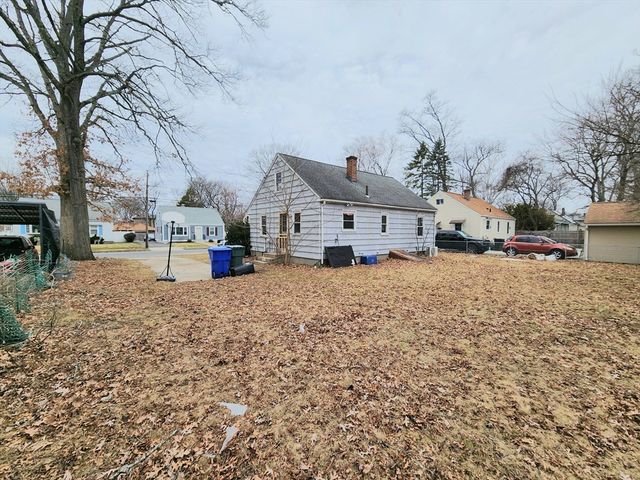 245 El Paso St, Springfield, MA 01104