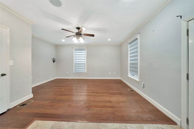 6303 E Grand Avenue, Dallas, TX 75223