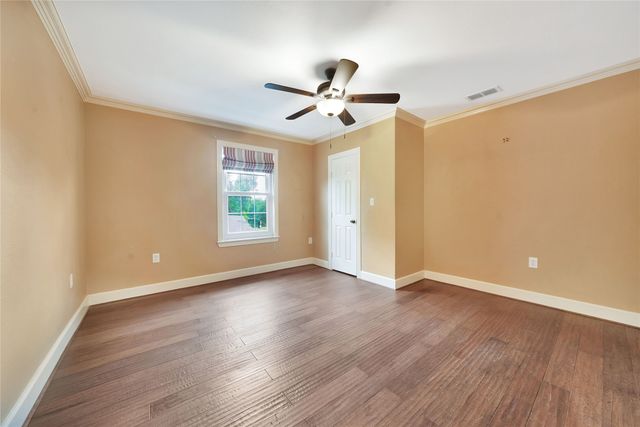 6303 E Grand Avenue, Dallas, TX 75223