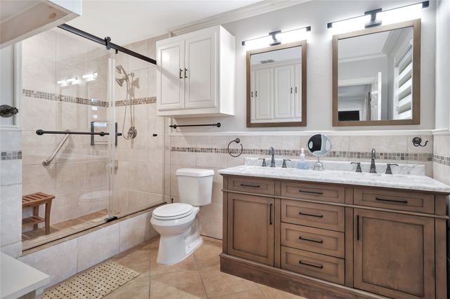 6303 E Grand Avenue, Dallas, TX 75223