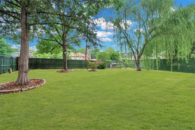 6303 E Grand Avenue, Dallas, TX 75223