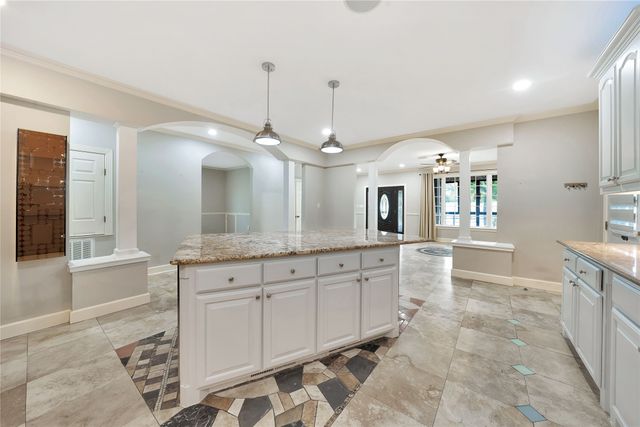 6303 E Grand Avenue, Dallas, TX 75223