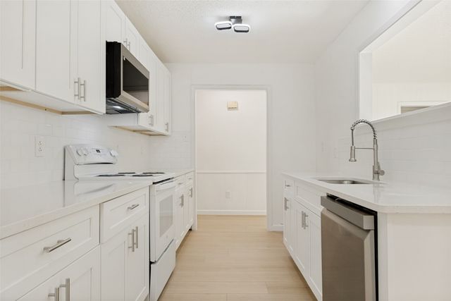 101 S Lois Lane, Richardson, TX 75081