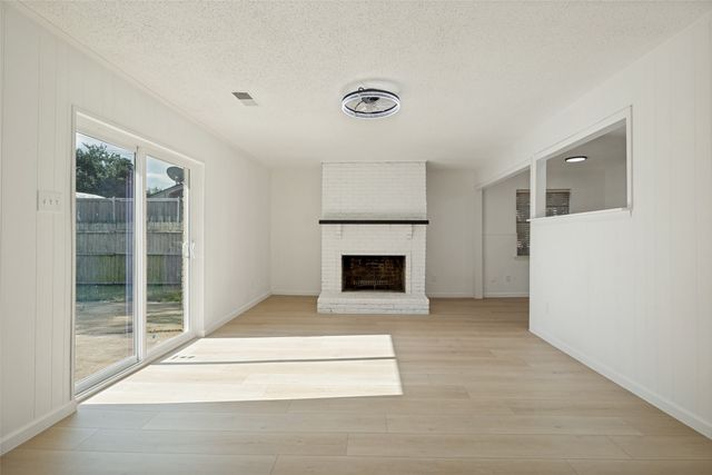 101 S Lois Lane, Richardson, TX 75081