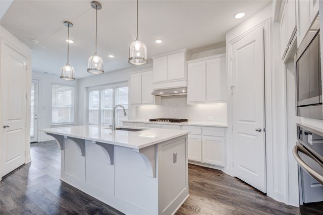 1435 Eden Valleywood Way, Arlington, TX 76005