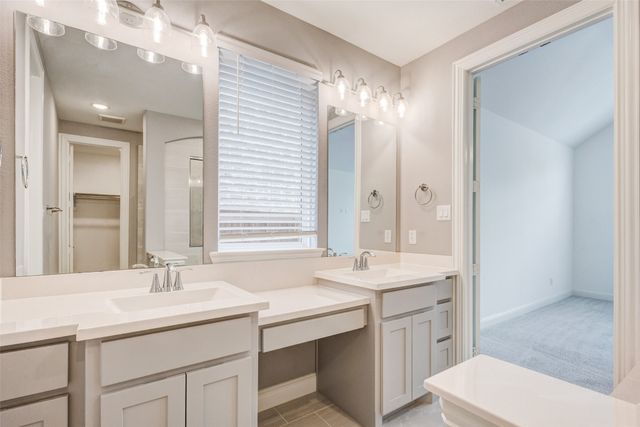 1435 Eden Valleywood Way, Arlington, TX 76005
