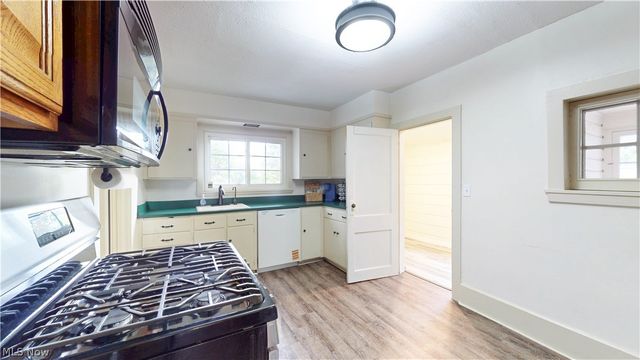 5873 Wadsworth Road, Medina, OH 44256