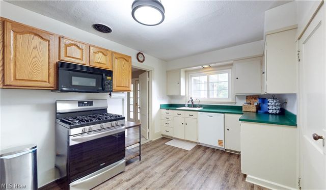 5873 Wadsworth Road, Medina, OH 44256