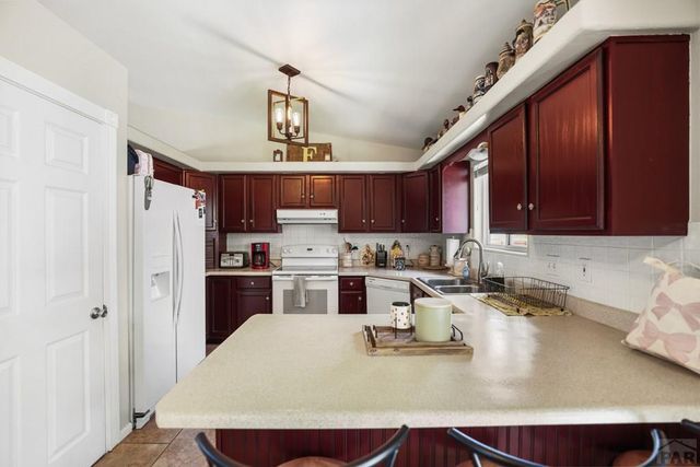 164 E Palmer Lake Dr, Pueblo West, CO 81007