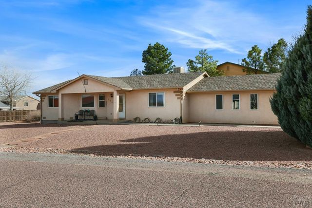 164 E Palmer Lake Dr, Pueblo West, CO 81007