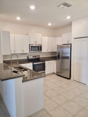 5122 FORUM BOULEVARD, Holiday, FL 34690