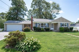 122 Belvedere Drive, Cranston, RI 02920