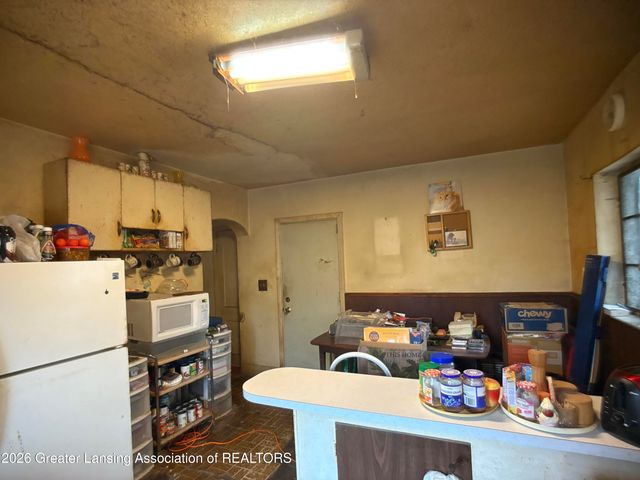 4015 N Grand River Avenue, Lansing, MI 48906