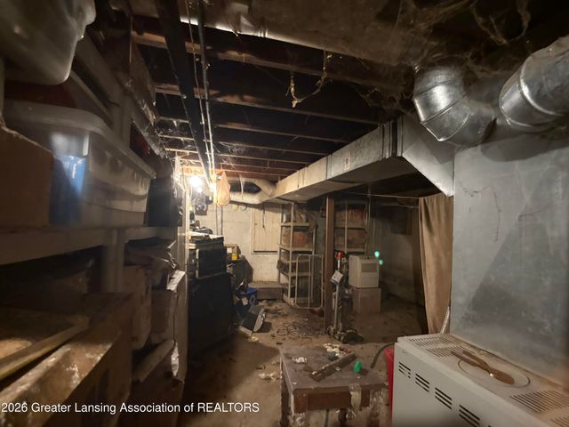 4015 N Grand River Avenue, Lansing, MI 48906