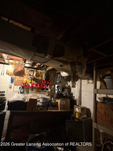 4015 N Grand River Avenue, Lansing, MI 48906