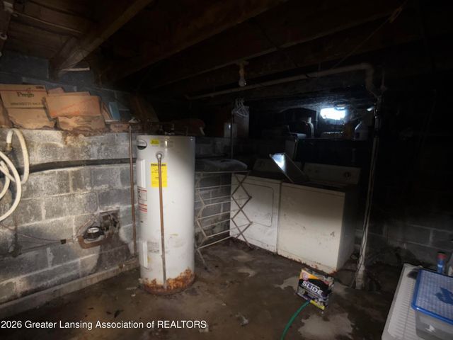 4015 N Grand River Avenue, Lansing, MI 48906