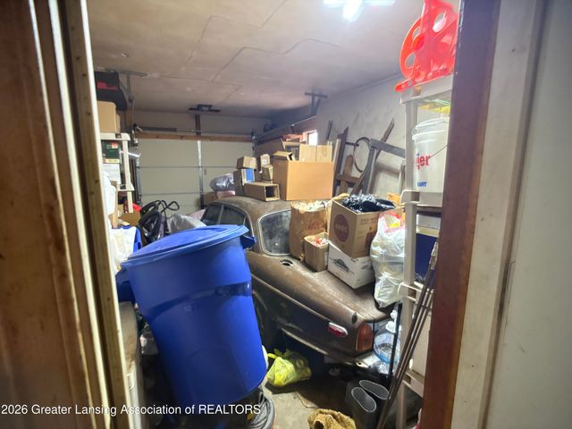 4015 N Grand River Avenue, Lansing, MI 48906