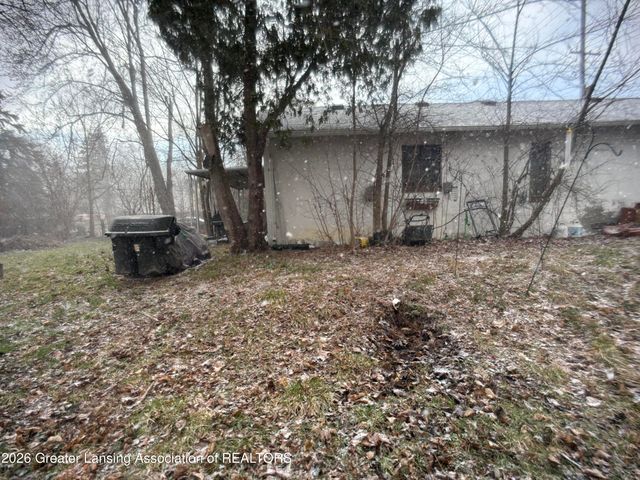 4015 N Grand River Avenue, Lansing, MI 48906