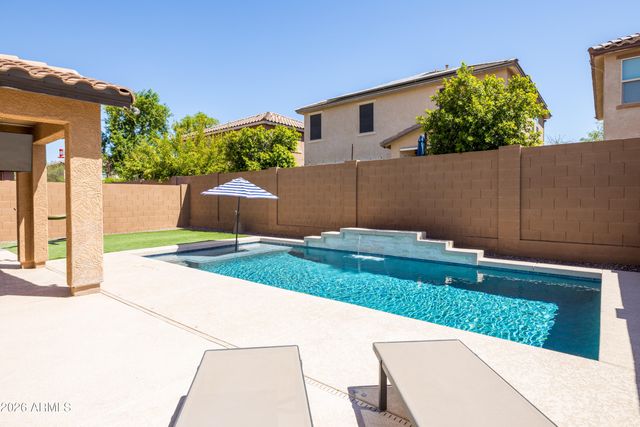 12136 W Cottontail Lane, Peoria, AZ 85383