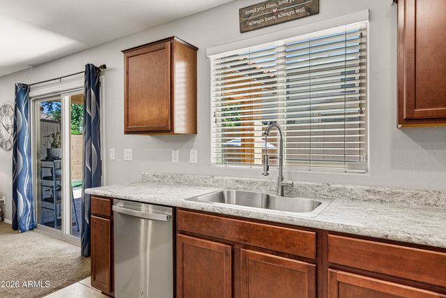 12136 W Cottontail Lane, Peoria, AZ 85383