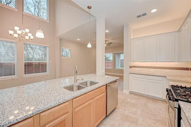 10738 Bridgeport Path Court, Missouri City, TX 77459