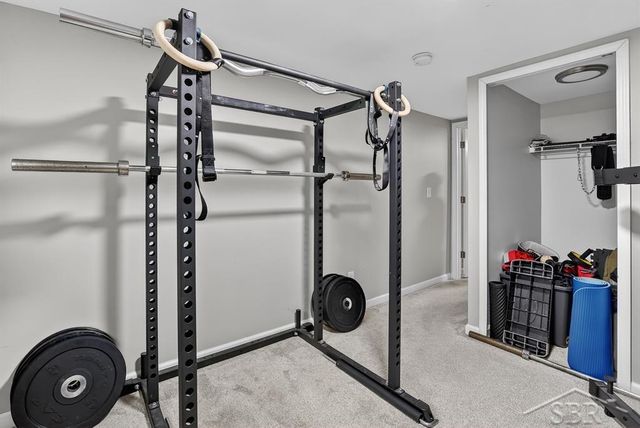 5801 Sturgeon Avenue, Midland, MI 48640