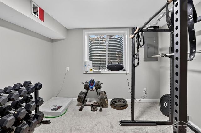 5801 Sturgeon Avenue, Midland, MI 48640