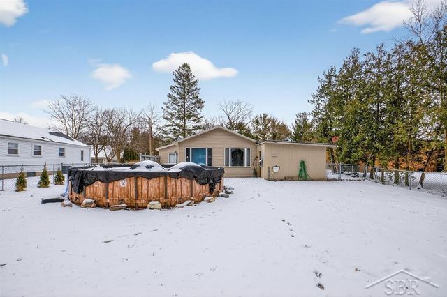 5801 Sturgeon Avenue, Midland, MI 48640