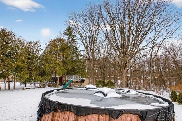 5801 Sturgeon Avenue, Midland, MI 48640