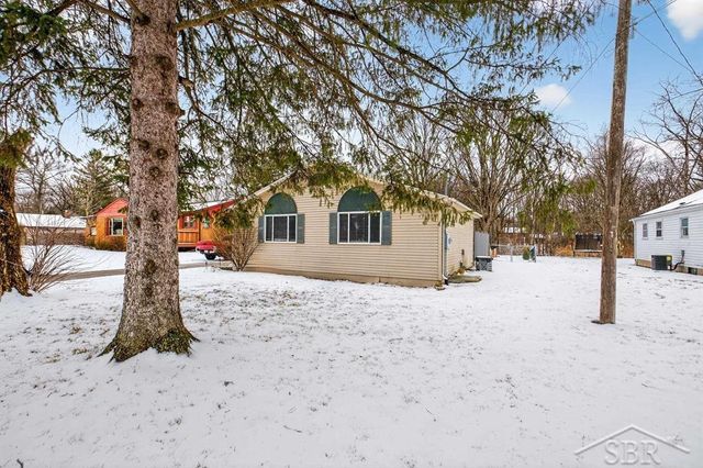 5801 Sturgeon Avenue, Midland, MI 48640