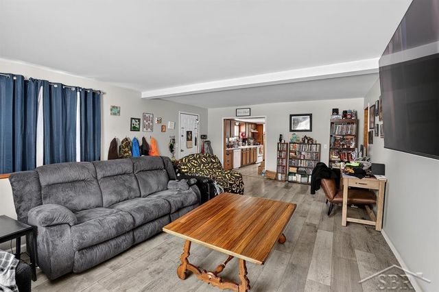 5801 Sturgeon Avenue, Midland, MI 48640