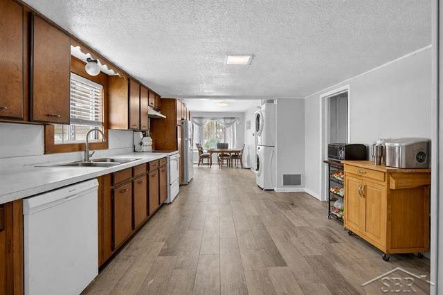 5801 Sturgeon Avenue, Midland, MI 48640