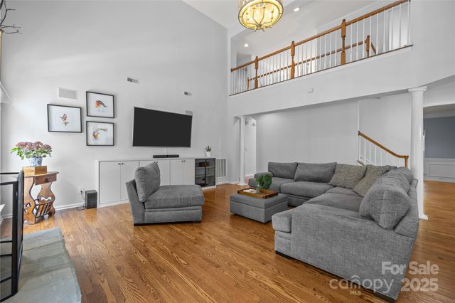 6800 Augustine Way, Charlotte, NC 28270