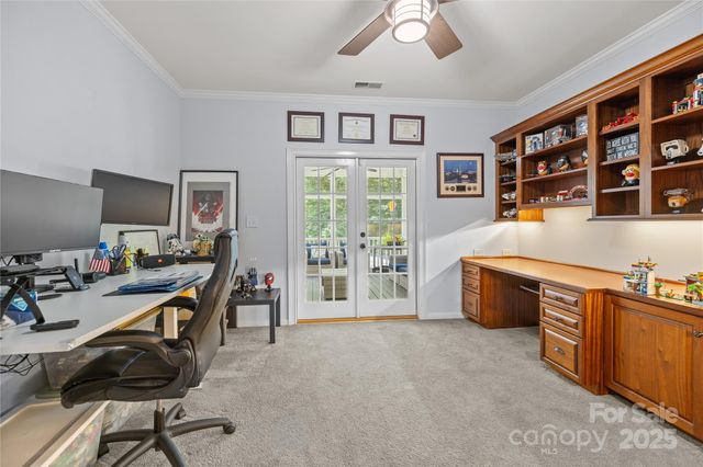 6800 Augustine Way, Charlotte, NC 28270